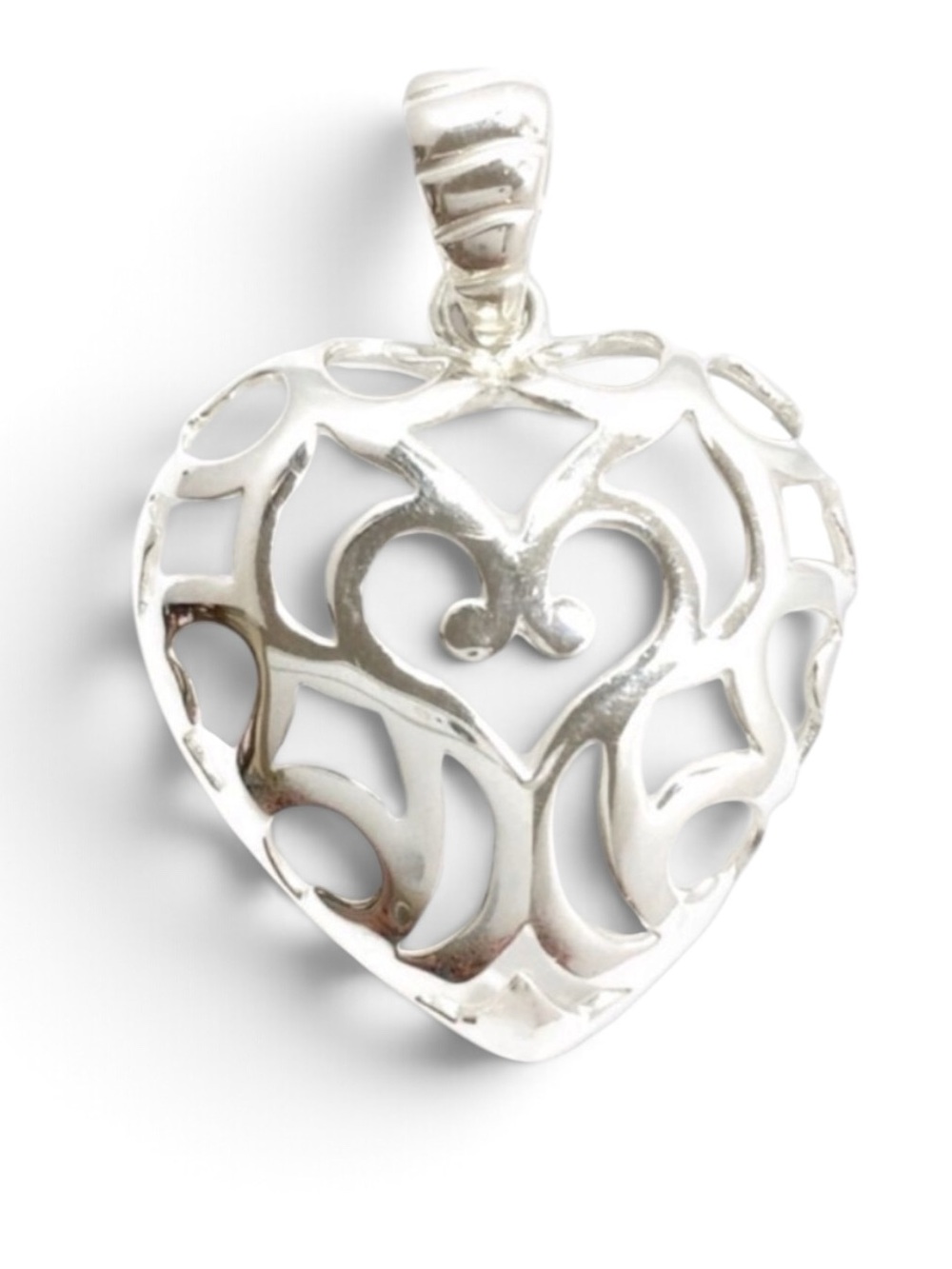 Vintage Milor Sterling Silver Heart Shaped Filigree Pendant